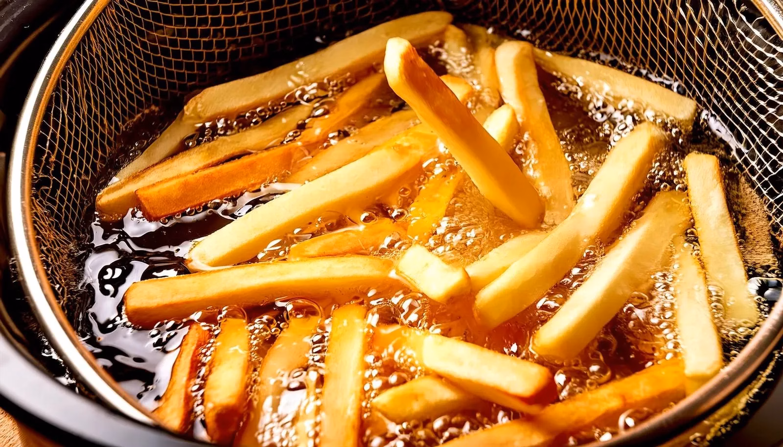 Fries in fryer